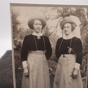 Antique Norway CdV Photo: Women in Ethnic Attire, Løkken Verk