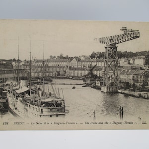 Brest: La Grue et le Dugway Trouin, Carte Postale, Paris.  Maritime crane. c1920 Post Card, postally unused