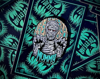 Pin de esmalte de la momia