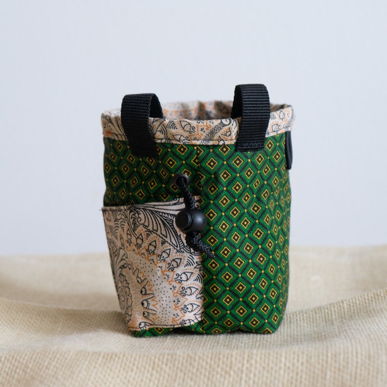 AfriKat Chalkbag Green Diamonds with key pocket & brush loops, lined with fleece image 7