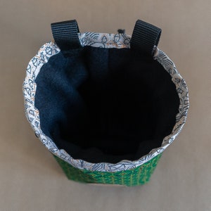 AfriKat Chalkbag Green Diamonds with key pocket & brush loops, lined with fleece image 5