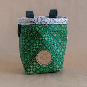 AfriKat Chalkbag Green Diamonds with key pocket & brush loops, lined with fleece image 1