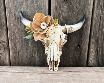 Decorative skull Magnet, Faux Animal Skull, Skull with Flowers, Bull skull, Bull skull with flowers, Refrigerator Magnet, Home Decor, Gifts