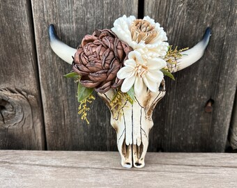 Decorative skull Magnet, Faux Animal Skull, Skull with Flowers, Bull skull, Bull skull with flowers, Refrigerator Magnet, Home Decor, Gifts