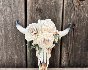 Decorative skull Magnet, Faux Animal Skull, Skull with Flowers, Bull skull, Bull skull with flowers, Refrigerator Magnet, Home Decor, Gifts