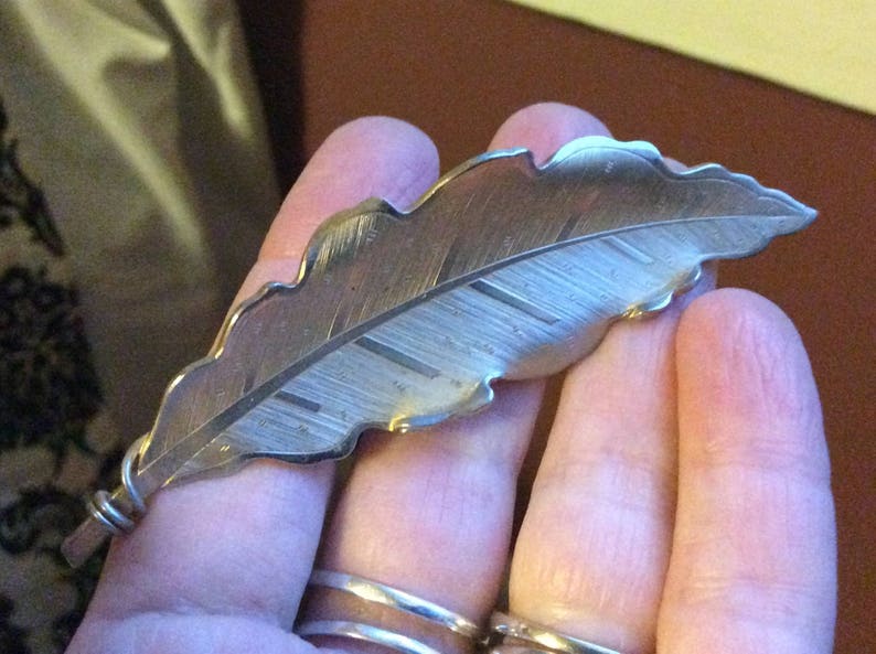 Vintage Coro leaf pin brooch
