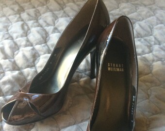 Stuart Weitzman brown patent leather heels sz. 9