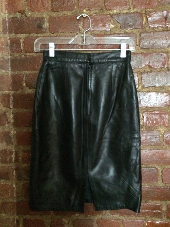 Ann Taylor black leather pencil skirt - image 2