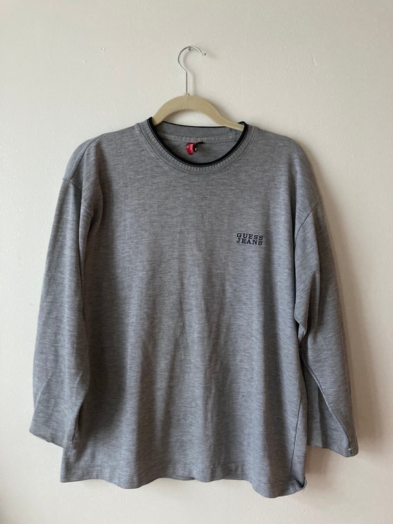 Guess Jeans y2k grey t-shirt sz. M