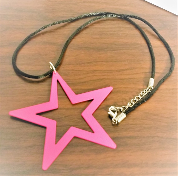 Pink Star Pendant, Pink Star N...