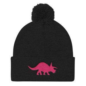 Pom Pom Dinosaurier Strickmütze Brettspiel Triceratops Wintermütze Gamer Zubehör Bild 3