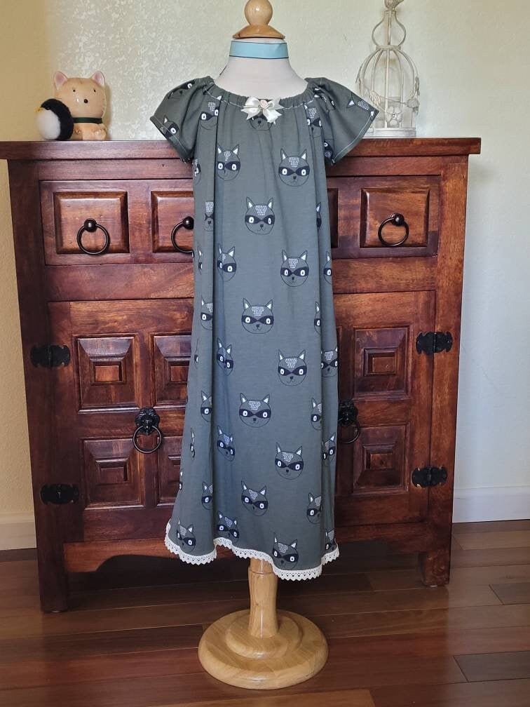 Girls' summer nightgown dress sizes 3 to 14