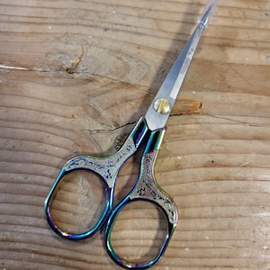 Cross Stitch  Scissors