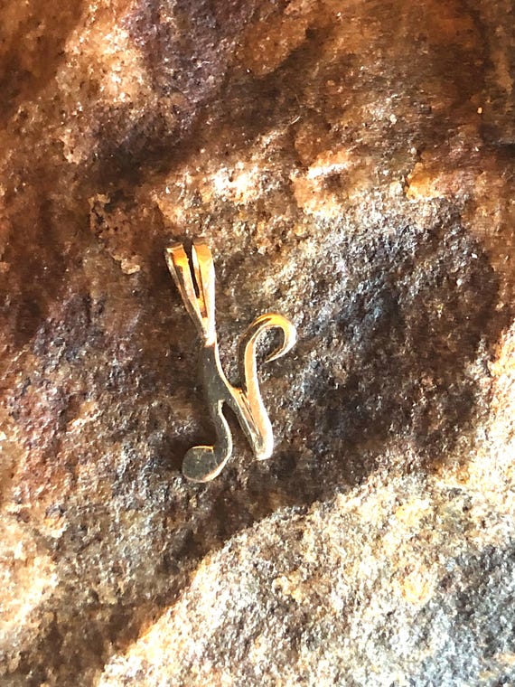 14k solid yellow Gold script cursive light initia… - image 11
