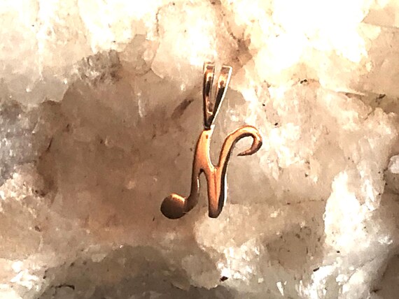 14k solid yellow Gold script cursive light initia… - image 4