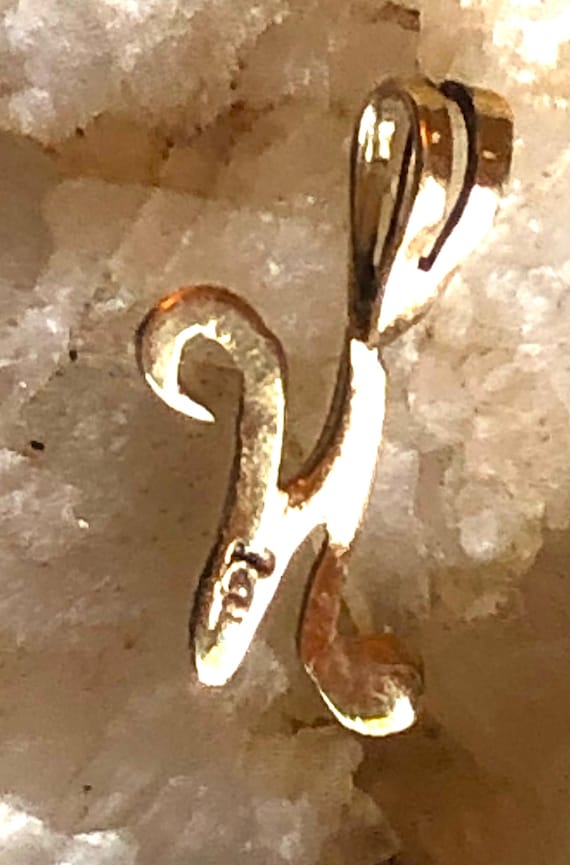 14k solid yellow Gold script cursive light initia… - image 7