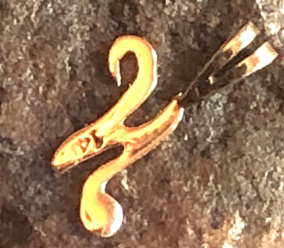 14k solid yellow Gold script cursive light initia… - image 15