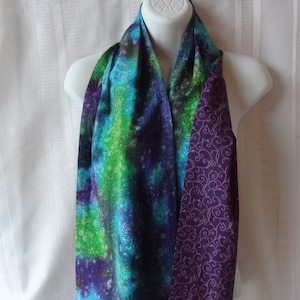 Adult Bib for a Woman, Reversible Blue Purple and Green Starburst Dignity Dining Scarf, Senior Dignity Dining Bib, Clothing Protector