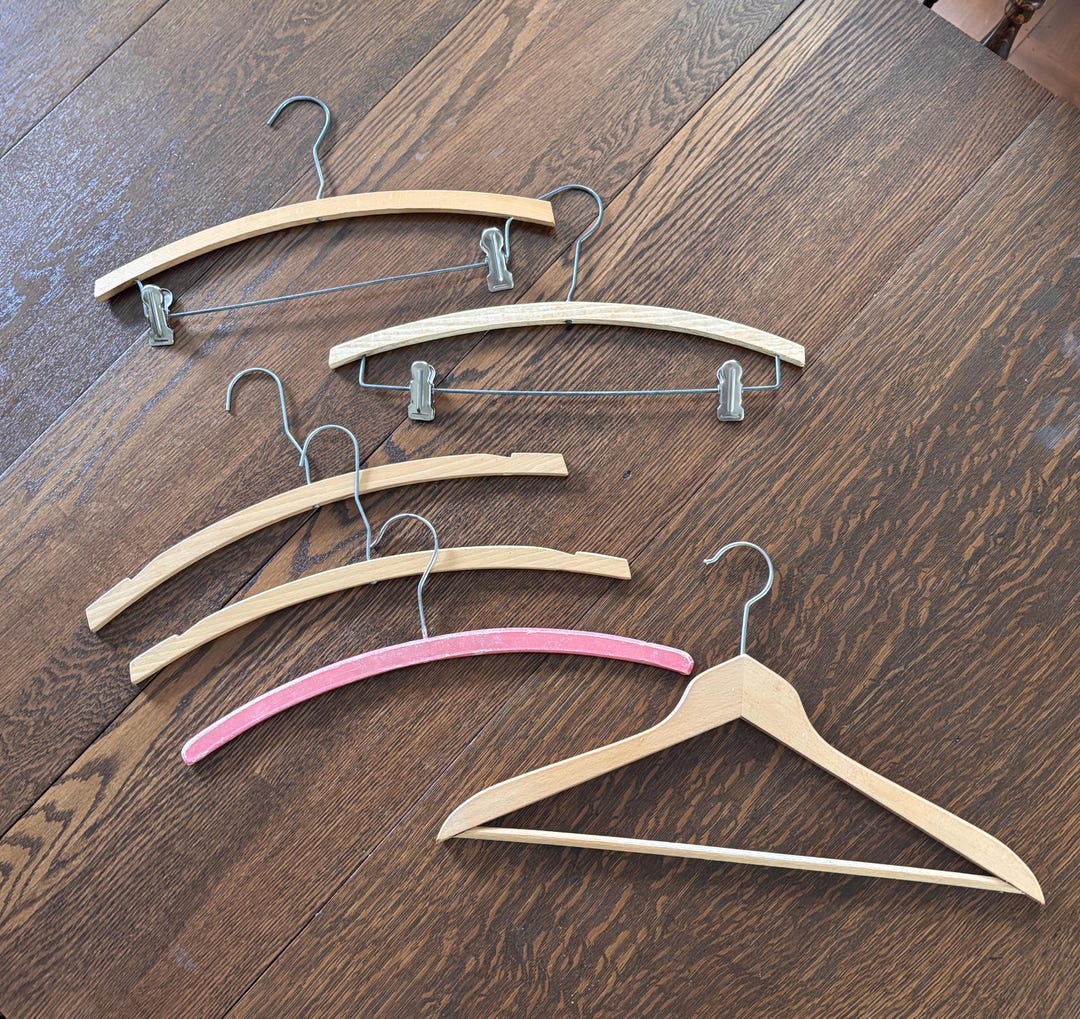 ヴィンテージ木製ハンガーセット ヴィンテージ木製ハンガーアソート/6本組 - Etsy 日本