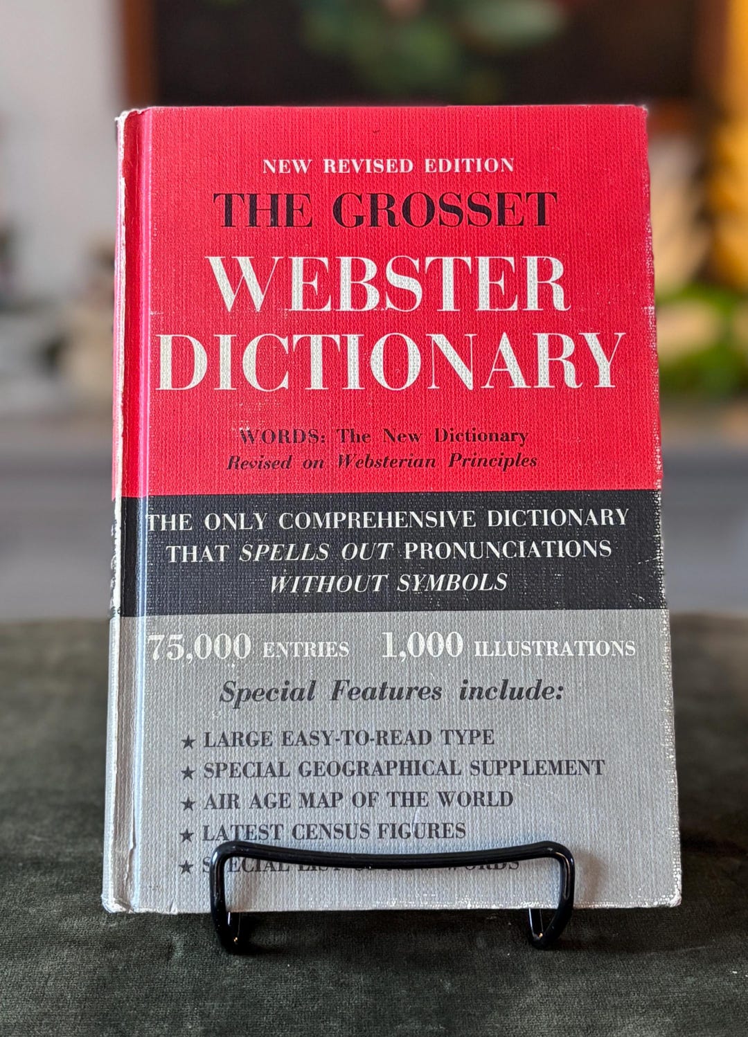 Vintage Dictionary/ the Grosset Webster Dictionary/ New Revised