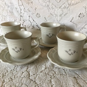Pfaltzgraff Heirloom Set of 4 Tea Cup and Saucer/ Stoneware/ Vintage Tea Cups
