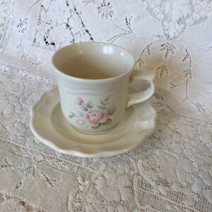 Pfaltzgraff Tea Cups/ Tea Rose/ Set of 4/ Stoneware image 4