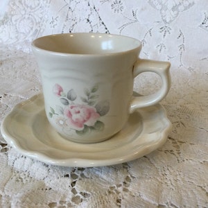 Pfaltzgraff Tea Cups/ Tea Rose/ Set of 4/ Stoneware image 2