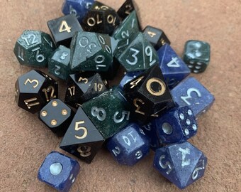 Juego de dados simple de 7 piezas hecho a pedido