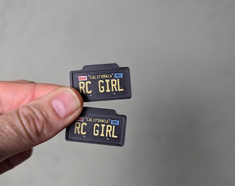 RC Girl 1:10 scale RC Crawler CA license plate set (Black)