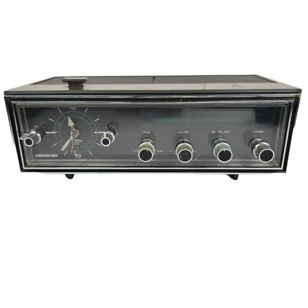 Soundesign Vintage AM/FM Analog Radio Fauxwoodgrain Alarm Clock Brown