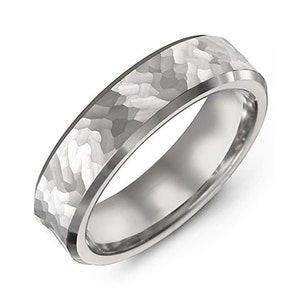 Men&#39;s Flat Hammer Accents Beveled Edges 925 Sterling Silver Wedding Ring - Silver Wedding Band - Promise ring
