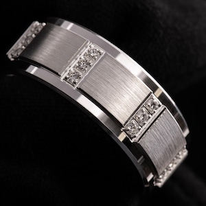Men&#39;s Trio Vertical Genuine or Lab Diamond Band, Elegant Handcrafted Band for Groom, Sterling Silver Wedding Promise Ring