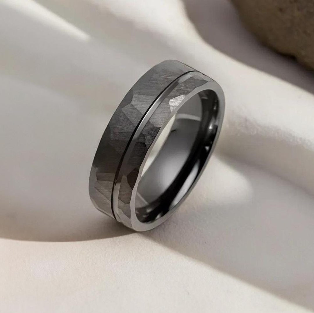 Men's off Center Hammer Black Ceramic Wedding Ring Wedding Band Promise ...