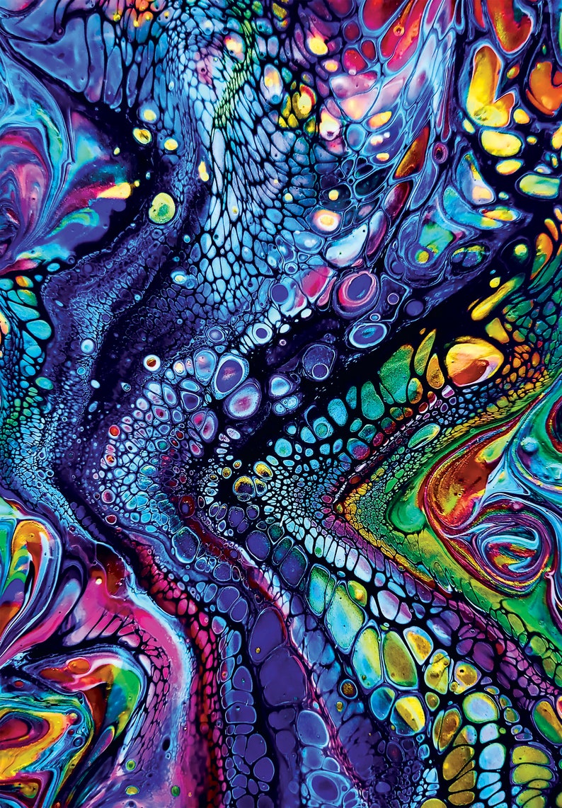 Op de afbeelding: Abstract schilderij met draaiende kleuren in blauw, groen, geel, rood en paars. De verf cre&euml;ert een patroon van bubbels en cellen.