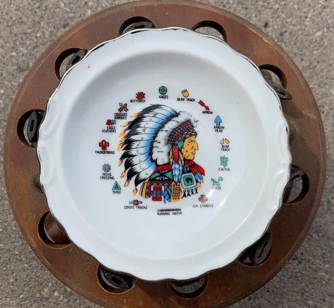 Native American Ashtray アメリカン　ビンテージ　灰皿 Vintage Native American Decor - Retro Ashtray Dish - Made in