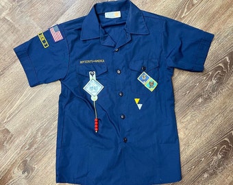 Vintage Boy Scouts of America Official Youth Shirt - Den 3 - Boy Scout Clothing - Youth Large with Patches