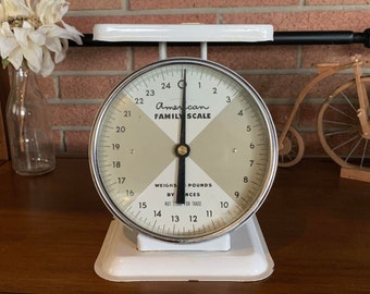 Vintage American Family Scale - Retro Kitchen Decor - Rustic Farmhouse Decor - Great Condition!