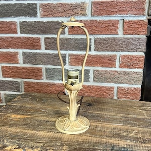 Antique Cast Iron &quot;Aladdin&quot; Electric Lamp - Vintage Desk Lighting - Great Patina - Works!