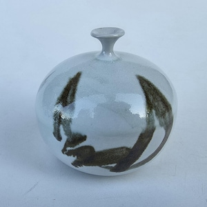 Russell Hamamoto Northwest Washington Studio Pottery - White Mini Weed Pot Vase - Freeform Surface Decoration - Tacoma WA Potter - 3.25"