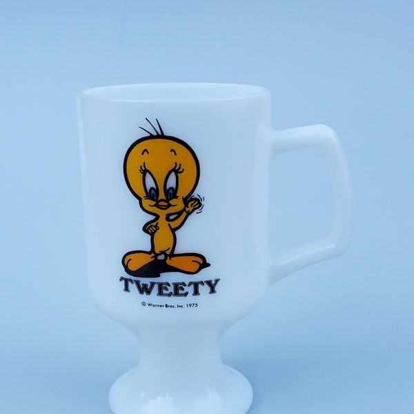 Vintage 1975 Tweety Bird Milk Glass Pedestal Mug or Goblet - Promo Item For Marriott's Great America Novelty Mug - 5.5"