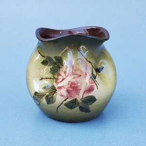 Royal Torquay Hand Decorated Pottery Vase - Red Flower And Green Stem Decoration - Unique Shaped Vase - English Art Pottery - 4.375&quot;