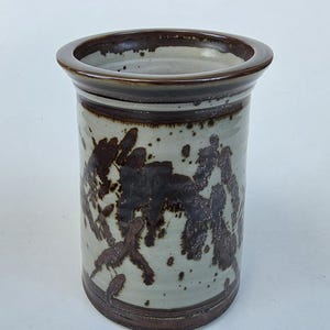 Louis Mideke Northwest Studio Pottery - Hand Decorated Vase - Brown Flung Glaze Design - Bellingham WA Potter - Hand Signed - 7"