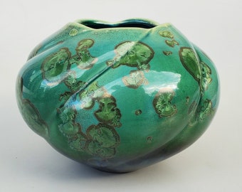 Bill Campbell Studio Big Pottery Vase - Green Crystalline Glaze With Blue Flambe Drip Glaze Cambridge Springs Pennsylvania Potter - 8.25"