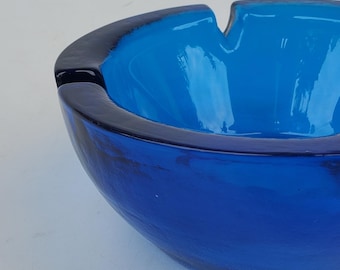 Cendrier style bol de céréales Blenko Art en verre bleu turquoise - Wayne Husted Design - Forme 6139 - Milton Virginie-Occidentale - MCM - 6"