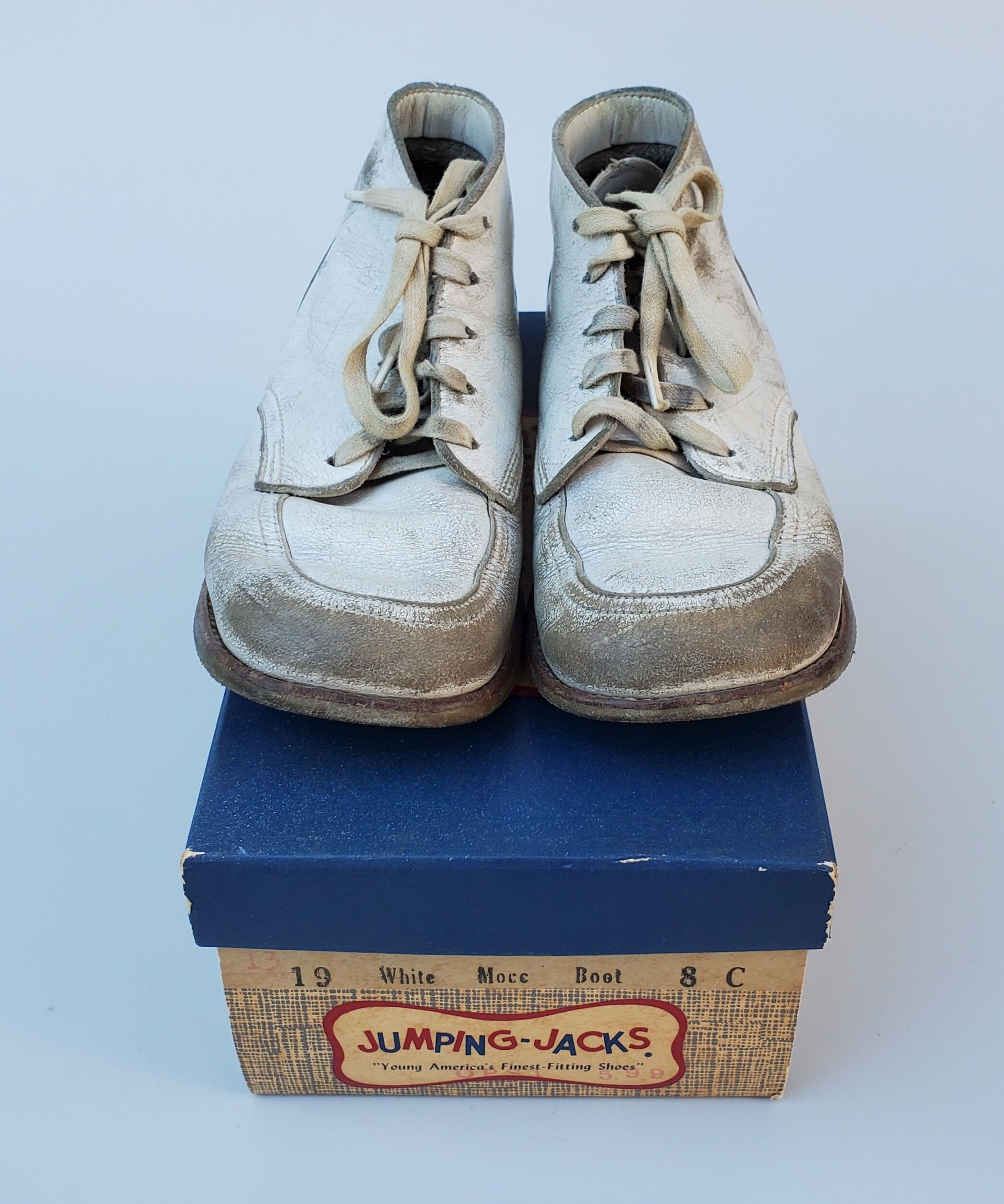 Vintage Jumping Jacks Childs Leather Shoes in Original Cardboard