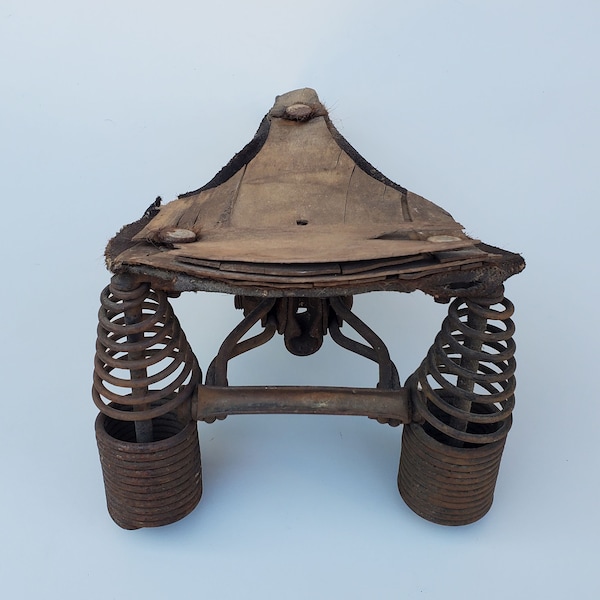 vintage bicycle seat restoration