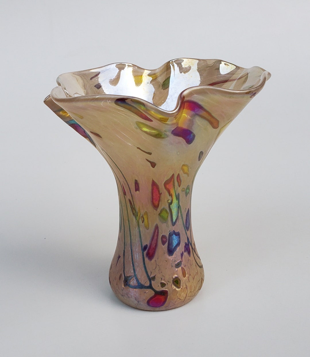Glass Eye Studios Seattle Hand Blown Ruffled Rim Iridescent Vase Gold