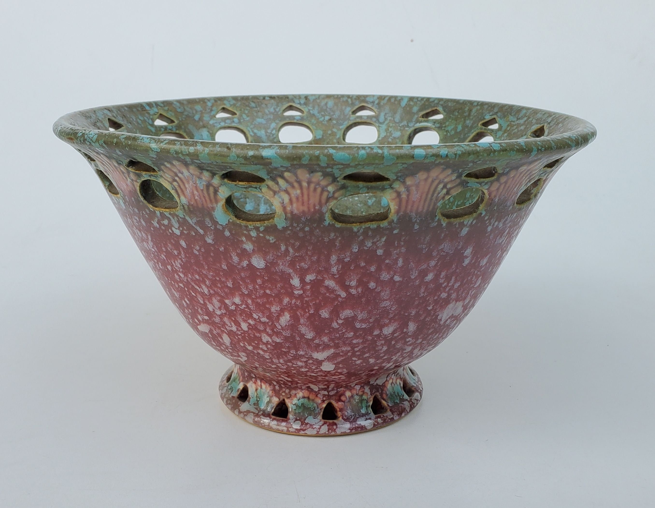 11-4699, Miyuki 22g Frost Opaque Glaze Rainbow Green 11-4699, Miyuki 22g Frost Opaque Glaze Rainbow Green