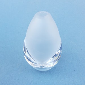 Mats Jonasson Swedish Leaded Crystal Signature Collection Vase - Satin Finish Design - Made In Sweden - Signed Swedish Art Glass Vase - 6&quot;