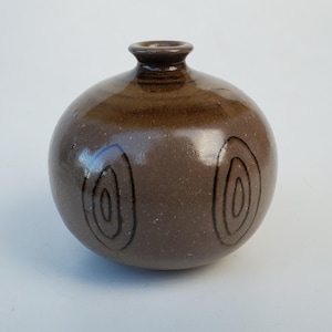 Virginia Weisel Early Decorated Studio Pottery ORB Vase - Concentric Circle Design - Seattle Studio Potter - 1950&#39;s The Kiln Mark - 4.75&quot;